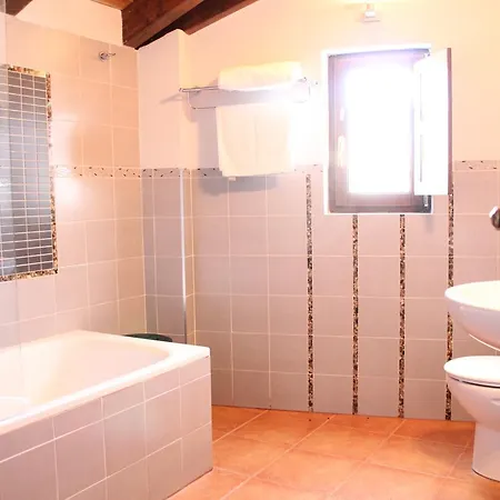 Hotel Monasterio De Ara-mada Santa Colomba de las Arrimadas