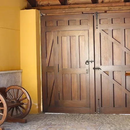 Hotel Monasterio De Ara-mada 3*