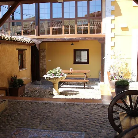Hotell Monasterio De Ara-mada 3*